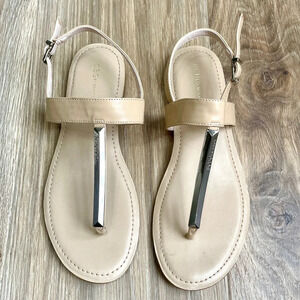 BCBGeneration Sandals Beige Gold
Metal Logo Sz 8 EUC